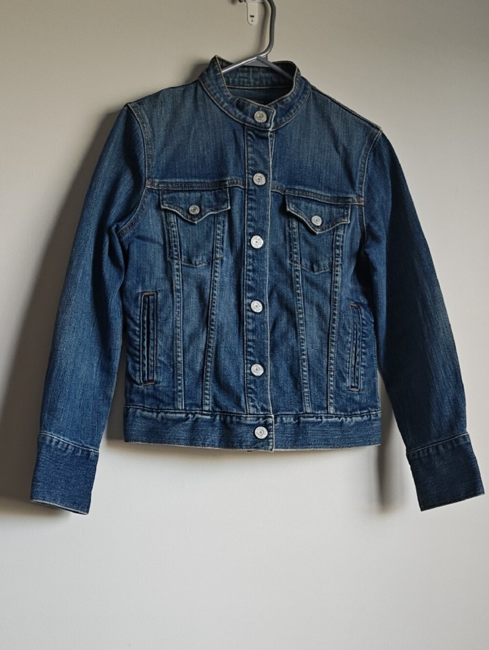 GAP Women's Medium Blue Denim Jacket with Stand Collar Like New ❤️ - Picture 2 of 10